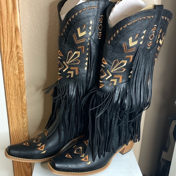 Western fringe embroidered black cowgirl boots NEW in box - Picture 5 of 7